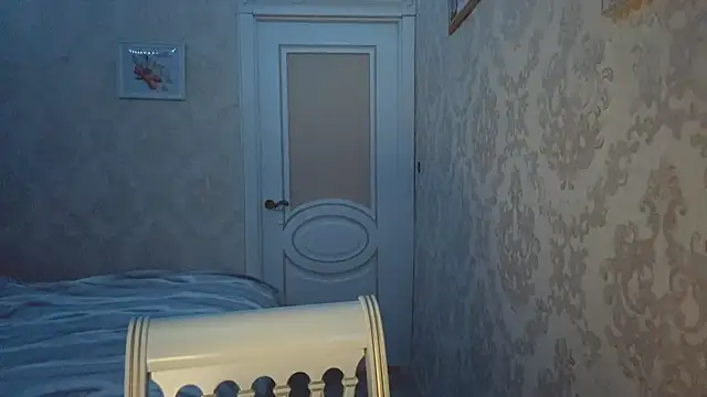 LashandraGiacomelli online show from 12-15-25, 04:22