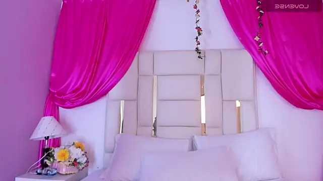 Silvanna-Casstro online show from 04-27-26, 02:37