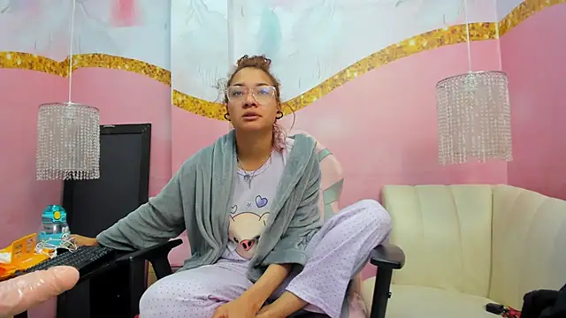 Jadde Greyy  online show from 04-19-26, 12:04