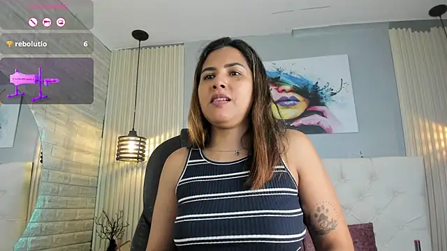 Snapshot of scarletbaker__ chatting on 01-11-26, 12:32 scarletbaker online show from 01-11-26, 12:32