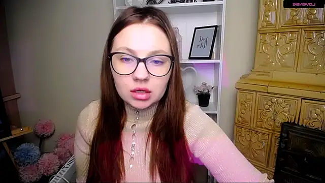 LiliaErmi online show from 12-18-25, 06:08