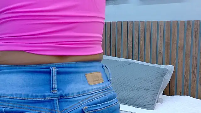 Mia Bellefort online show from 02-20-26, 08:09