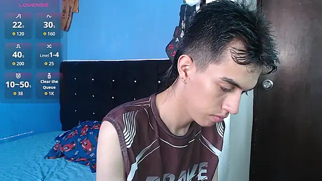 Snapshot of Juan_Gomezz26 chatting on 05-14-26, 09:21 Juan Gomezz26 online show from 05-14-26, 09:21