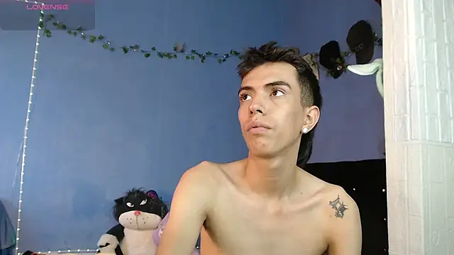 Juan Gomezz26 online show from 07-21-26, 10:56