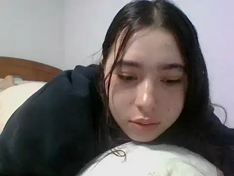 Anni 00001 online show from 12-14-25, 11:48