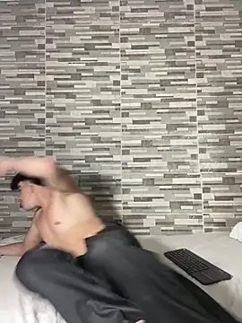 maxxcooper1 online show from 03-09-26, 11:09