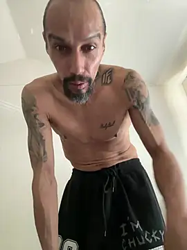 faces818 online show from 04-26-26, 06:05