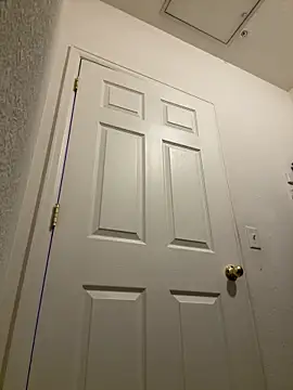 faces818 online show from 04-28-26, 03:55