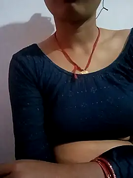 Snapshot of Arti_hot44A chatting on 12-20-25, 08:54 Arti hot44A online show from 12-20-25, 08:54