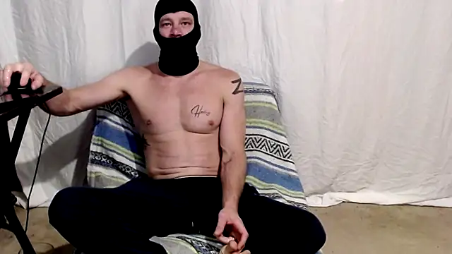 maskedyogaman online show from 04-25-26, 02:25