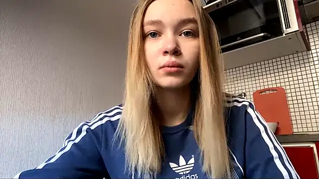 Snapshot of Leifuture chatting on 02-18-26, 10:22 Leifuture online show from 02-18-26, 10:22