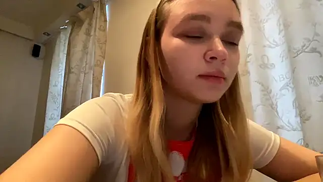 Snapshot of Leifuture chatting on 03-03-26, 05:24 Leifuture online show from 03-03-26, 05:24