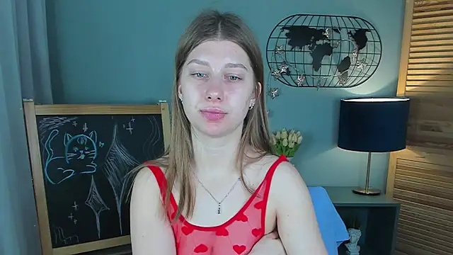 Snapshot of katymeaw chatting on 05-11-26, 01:33 katymeaw online show from 05-11-26, 01:33