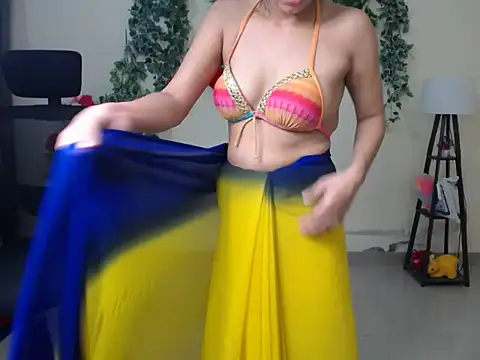 Snapshot of Shy_nivi chatting on 05-23-26, 03:27 Shy nivi online show from 05-23-26, 03:27