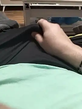 Snapshot of pj_pm90 chatting on 01-11-26, 05:51 pj pm90 online show from 01-11-26, 05:51