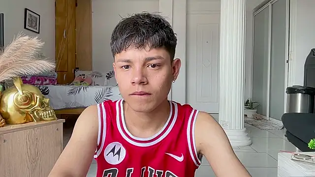 Andy Belier23 online show from 04-10-26, 04:12