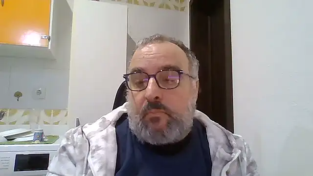 Snapshot of UrsoHardBRPT chatting on 12-19-25, 08:49 UrsoHardBRPT online show from 12-19-25, 08:49