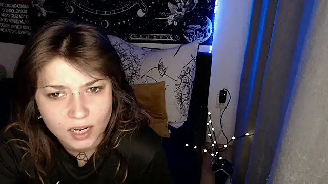 AlienforTwenty online show from 06-04-26, 02:39