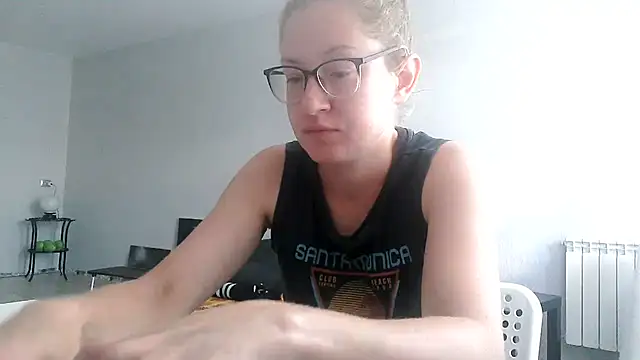Alice newhome online show from 07-06-26, 03:03