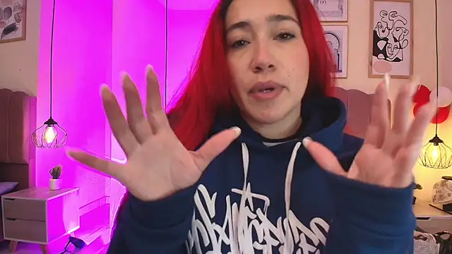 Celestee15  online show from 04-20-26, 11:13