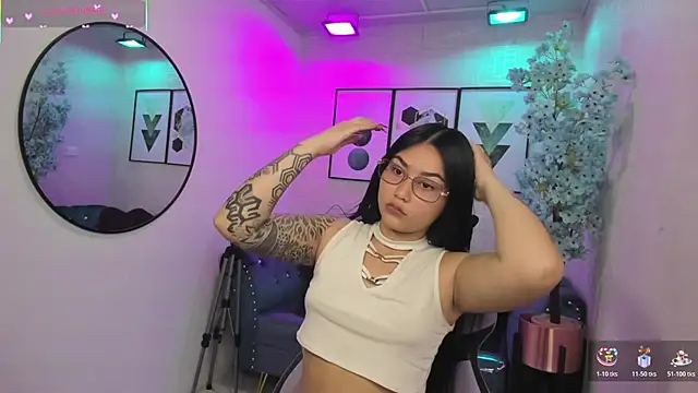 Snapshot of Carolina_cherry chatting on 05-28-26, 12:46 Carolina cherry online show from 05-28-26, 12:46