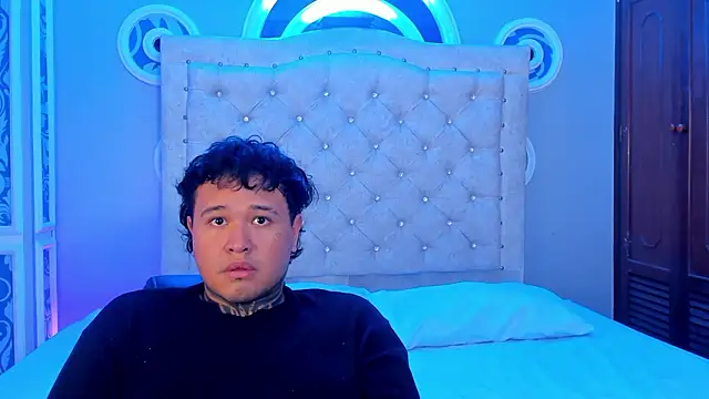 Beele and Evie online show from 02-28-26, 08:10