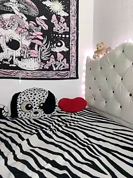 Lia whitexxx online show from 04-26-26, 01:58