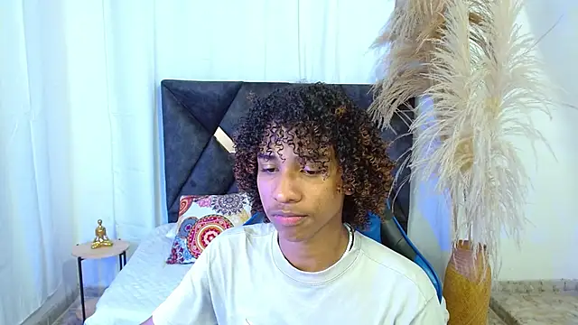 angelll18  online show from 02-18-26, 09:00