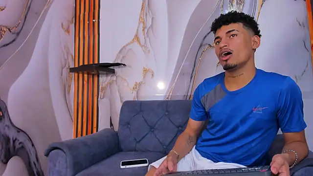 Snapshot of AresDAMM chatting on 12-14-25, 08:02 AresDAMM online show from 12-14-25, 08:02