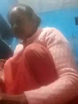 Snapshot of Akanksha_soni chatting on 12-13-25, 11:32 Akanksha soni online show from 12-13-25, 11:32