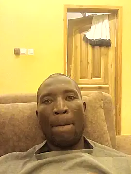 Snapshot of dibloni_oll chatting on 12-15-25, 10:47 dibloni oll online show from 12-15-25, 10:47