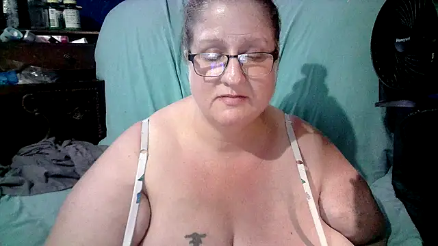 jade-belle online show from 05-18-26, 06:30