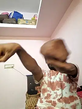 suhxil79 online show from 12-15-25, 04:50