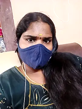 Snapshot of Tamil_Bhuvi69 chatting on 12-17-25, 10:54 Tamil Bhuvi69 online show from 12-17-25, 10:54