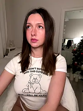 Snapshot of makemecumbb_ chatting on 12-16-25, 07:08 makemecumbb online show from 12-16-25, 07:08