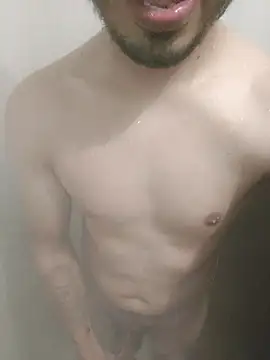 Snapshot of Painy10 chatting on 12-17-25, 01:11 Painy10 online show from 12-17-25, 01:11