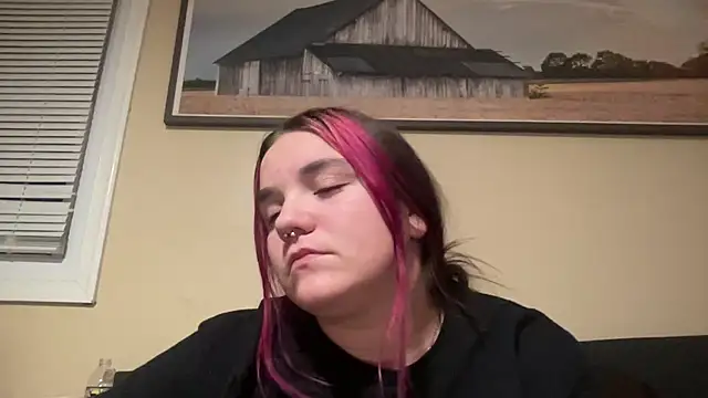 kinsiebaby online show from 12-16-25, 02:49