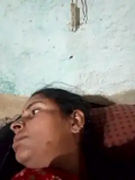 Snapshot of Ruchi9 chatting on 12-18-25, 12:17 Ruchi9 online show from 12-18-25, 12:17