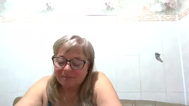 LinaLight88 online show from 04-10-26, 07:40