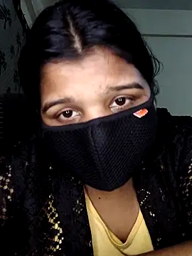 Snapshot of Mr_Mrs_Dark chatting on 12-14-25, 07:18 Mr Mrs Dark online show from 12-14-25, 07:18