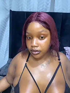 THICKBARBIE32 online show from 06-16-26, 12:57