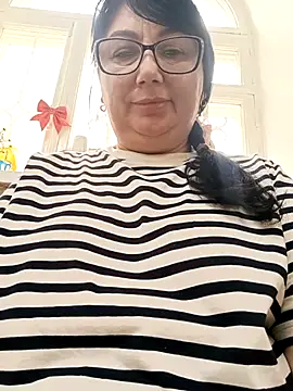 Snapshot of MariSwan222 chatting on 05-21-26, 10:22 MariSwan222 online show from 05-21-26, 10:22