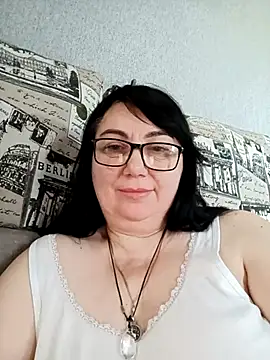 Snapshot of MariSwan222 chatting on 05-29-26, 07:06 MariSwan222 online show from 05-29-26, 07:06