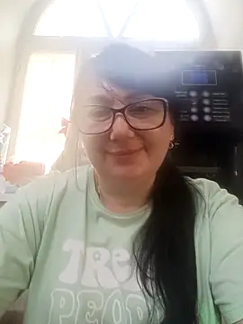 Snapshot of MariSwan222 chatting on 06-06-26, 09:25 MariSwan222 online show from 06-06-26, 09:25