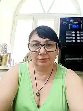 Snapshot of MariSwan222 chatting on 07-18-26, 11:36 MariSwan222 online show from 07-18-26, 11:36