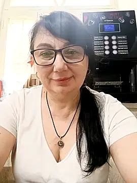 Snapshot of MariSwan222 chatting on 07-23-26, 06:44 MariSwan222 online show from 07-23-26, 06:44