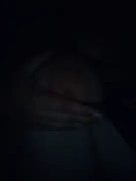 Snapshot of Lulistrip chatting on 12-17-25, 05:13 Lulistrip online show from 12-17-25, 05:13