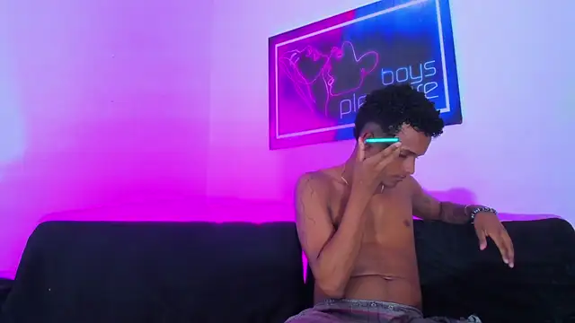 Damian and theo online show from 03-09-26, 03:10