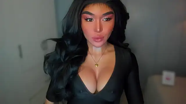 Snapshot of mxshemale_ladyboy chatting on 12-01-24, 06:08 mxshemale ladyboy online show from 12-01-24, 06:08