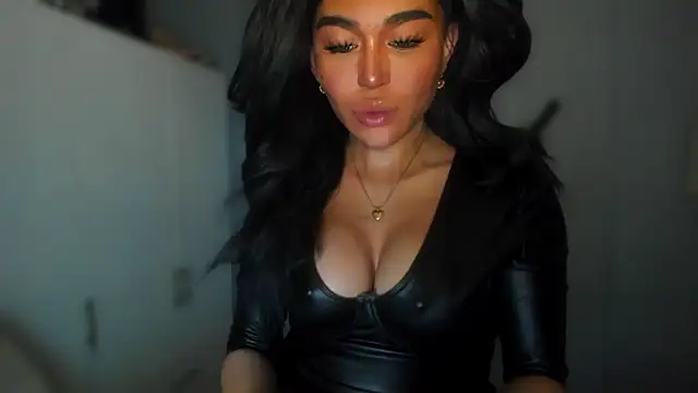 Snapshot of mxshemale_ladyboy chatting on 12-26-24, 07:45 mxshemale ladyboy online show from 12-26-24, 07:45